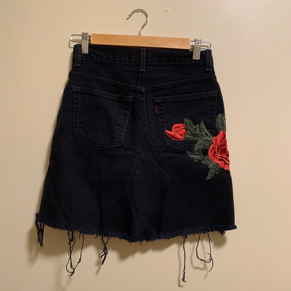 LF skirt - Picture 3 of 4